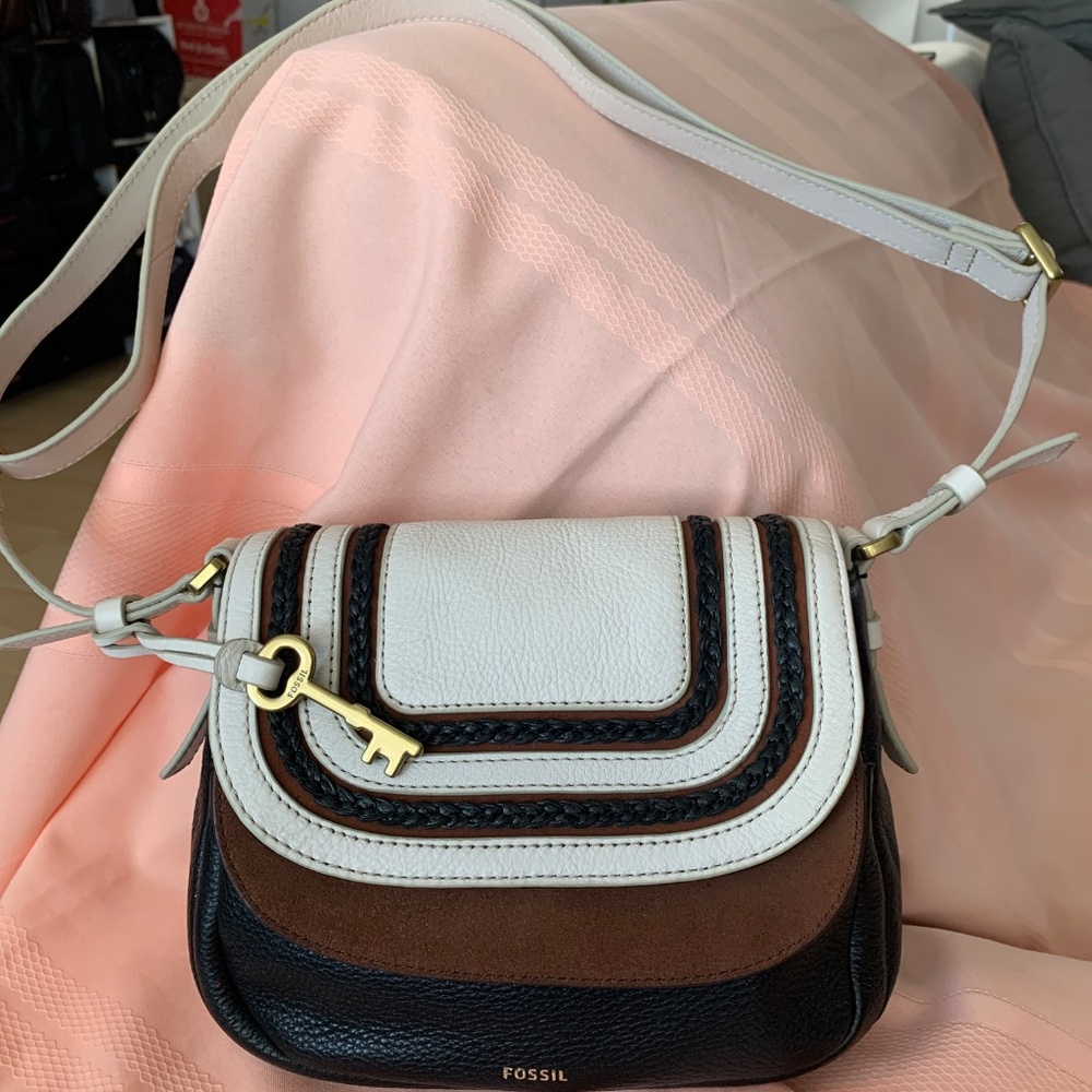 Fossil Genuine Leather  Bag - No Flaws